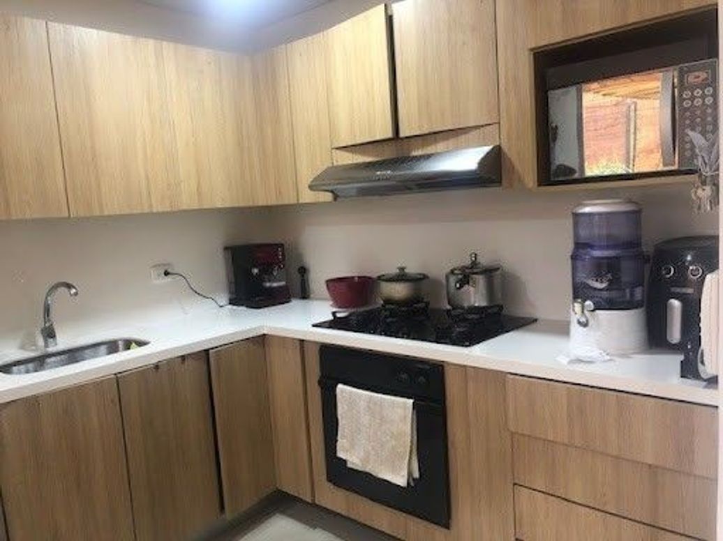 Apartamento de 3 alcobas en venta en El Refugio, Bogotá, 124 m² · foto 14 de 18
