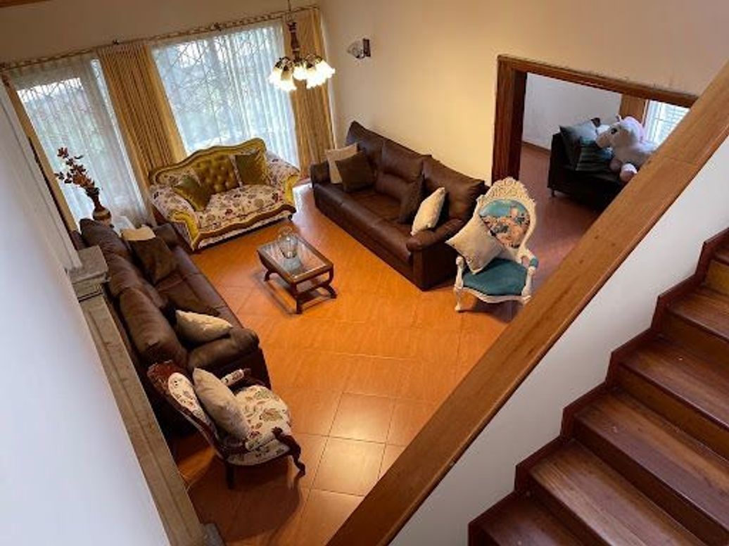 Casa de 4 alcobas en venta en Niza, Bogotá, 325 m² · foto 8 de 20