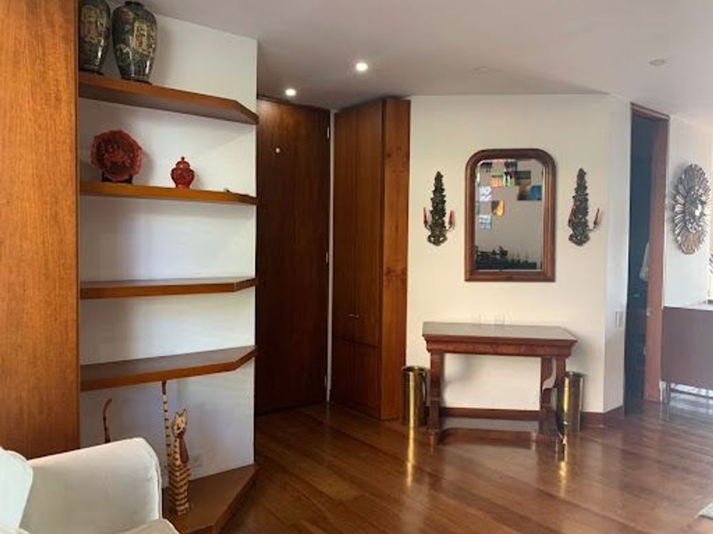 Apartamento de 1 alcoba en venta en Los Rosales, Bogotá, 84 m² · foto 4 de 20