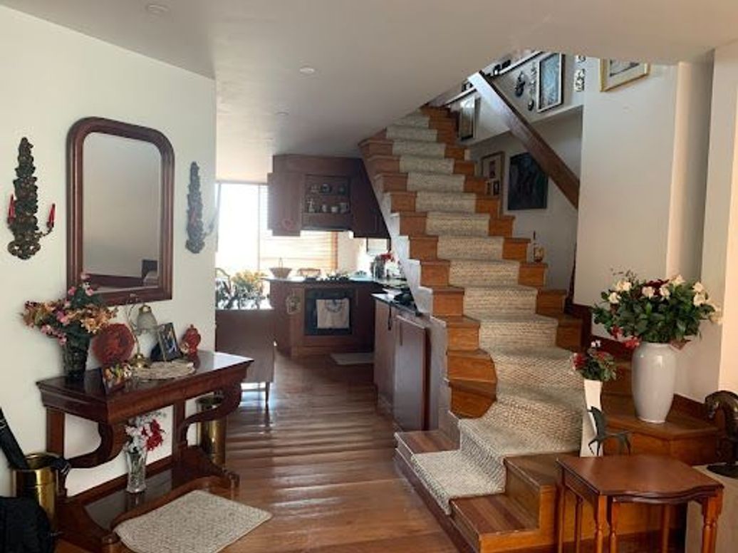 Apartamento de 1 alcoba en venta en Los Rosales, Bogotá, 84 m² · foto 11 de 20