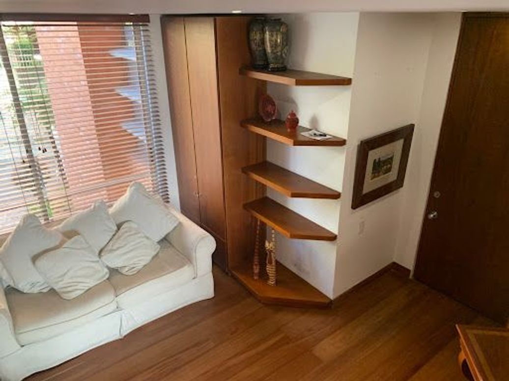 Apartamento de 1 alcoba en venta en Los Rosales, Bogotá, 84 m² · foto 7 de 20