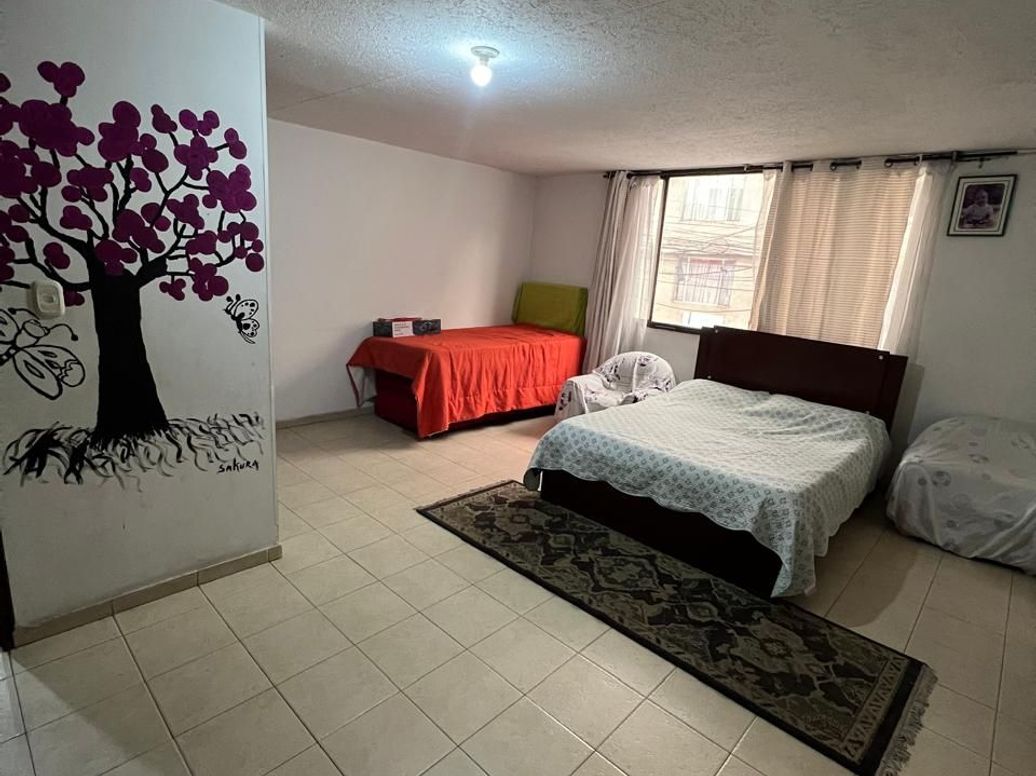 Casa de 6 alcobas en venta en Villa Dorado Norte, Bogotá, 507 m² · foto 11 de 20