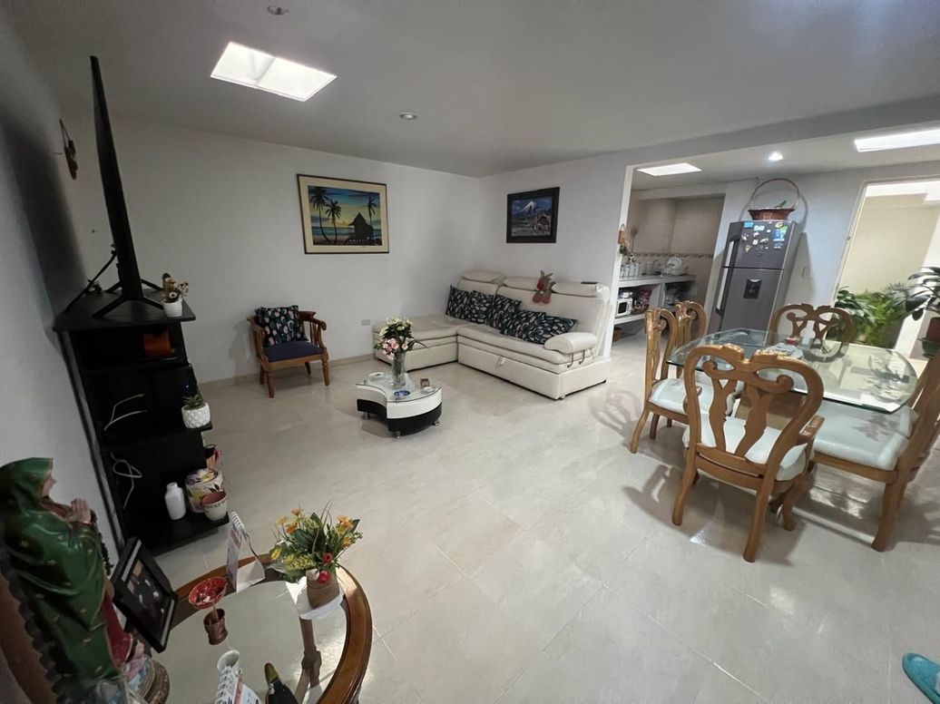 Casa de 6 alcobas en venta en Villa Dorado Norte, Bogotá, 507 m² · foto 6 de 20