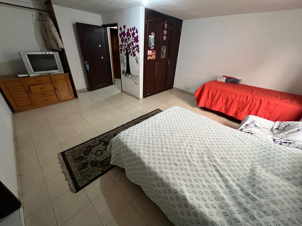 Casa de 6 alcobas en venta en Villa Dorado Norte, Bogotá, 507 m² · foto 12 de 20