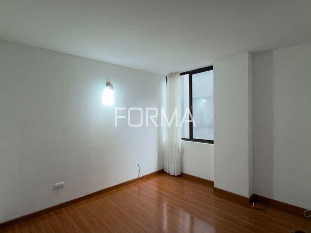 Apartamento de 3 alcobas en venta en Molinos Norte, Bogotá, 114 m² · foto 3 de 20