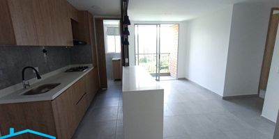 ¡Agenda una cita! Tenemos espacios de lunes a viernes (9:00 AM-11:30AM / 14:00-17:30) y sábados (9:00AM-12:30)
Apartamento ubicado en la Urbanización Amantina, en el sector de Ditaires en Itagüí. Propiedad nueva, iluminada, con excelentes acabados, vista panorámica y acceso a buenas rutas de tranporte. Zona segura. Parqueadero privado. 
¿Tienes alguna inquietud? Comunícate al 314 278 3821.