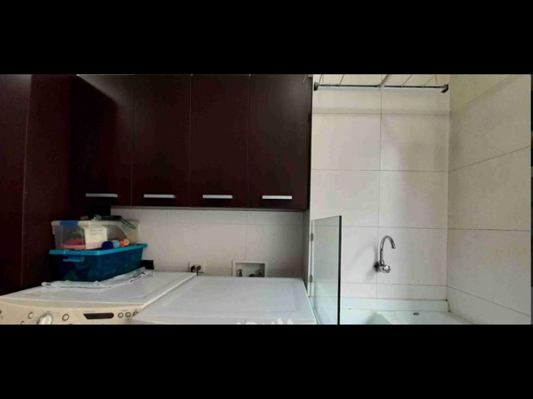 Apartamento de 3 alcobas en venta en Los Rosales, Bogotá, 300 m² · foto 18 de 20