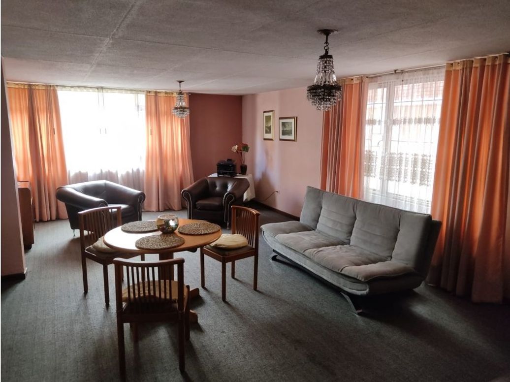 Casa de 9 alcobas en venta en Nicolas De Federman, Bogotá, 385 m² · foto 11 de 17