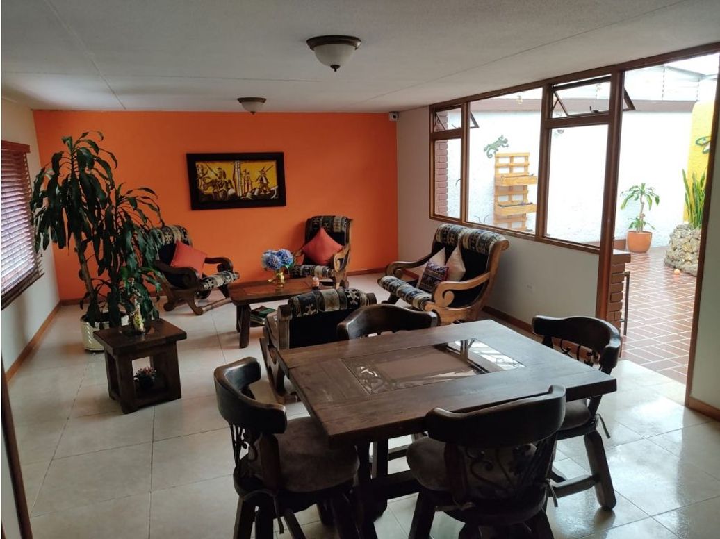 Casa de 9 alcobas en venta en Nicolas De Federman, Bogotá, 385 m² · foto 5 de 17