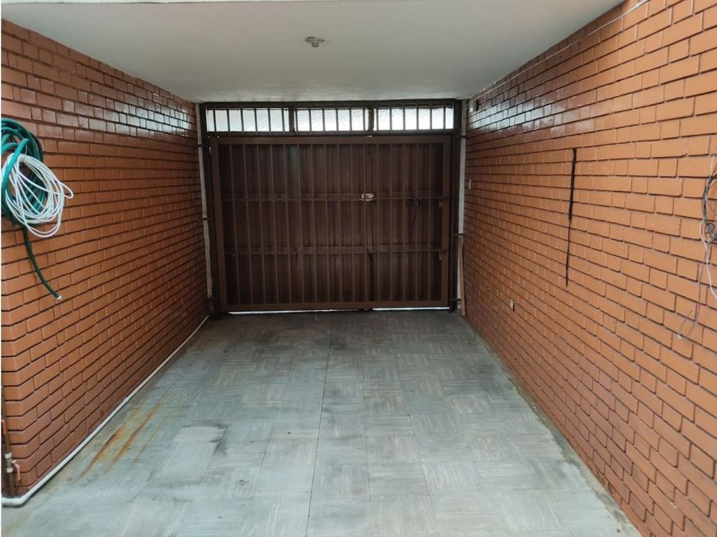 Casa de 9 alcobas en venta en Nicolas De Federman, Bogotá, 385 m² · foto 16 de 17
