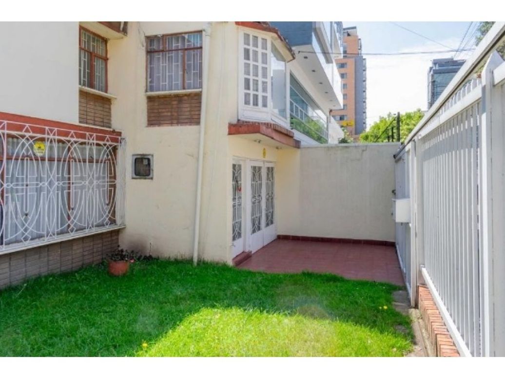Casa de 6 alcobas en venta en Santa Barbara, Bogotá, 250 m² · foto 17 de 17
