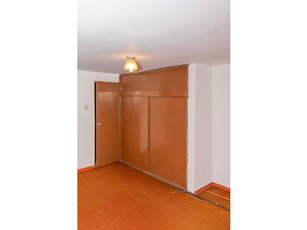 Casa de 6 alcobas en venta en Santa Barbara, Bogotá, 250 m² · foto 10 de 17