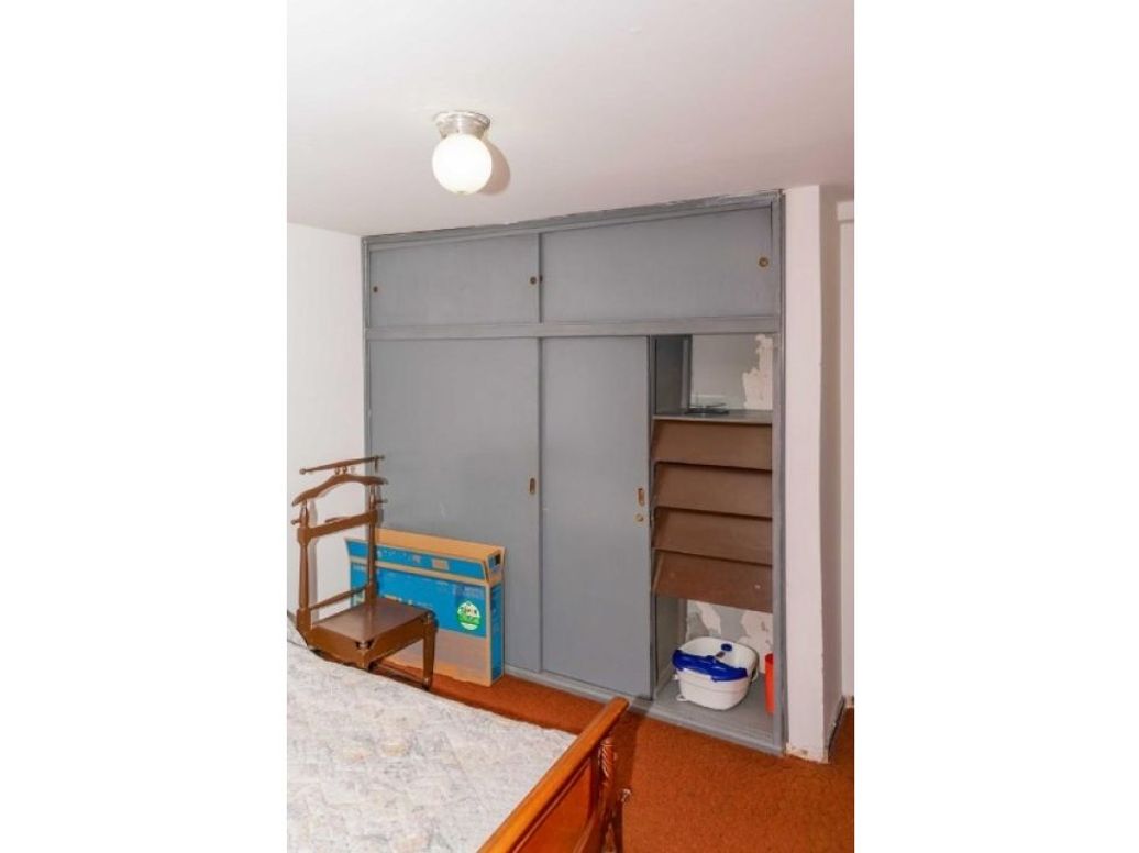 Casa de 6 alcobas en venta en Santa Barbara, Bogotá, 250 m² · foto 5 de 17