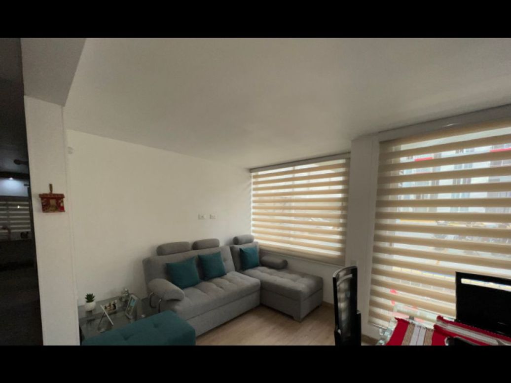 Apartamento de 3 alcobas en venta en Ub. Arboral, Bogotá, 77 m² · foto 3 de 20