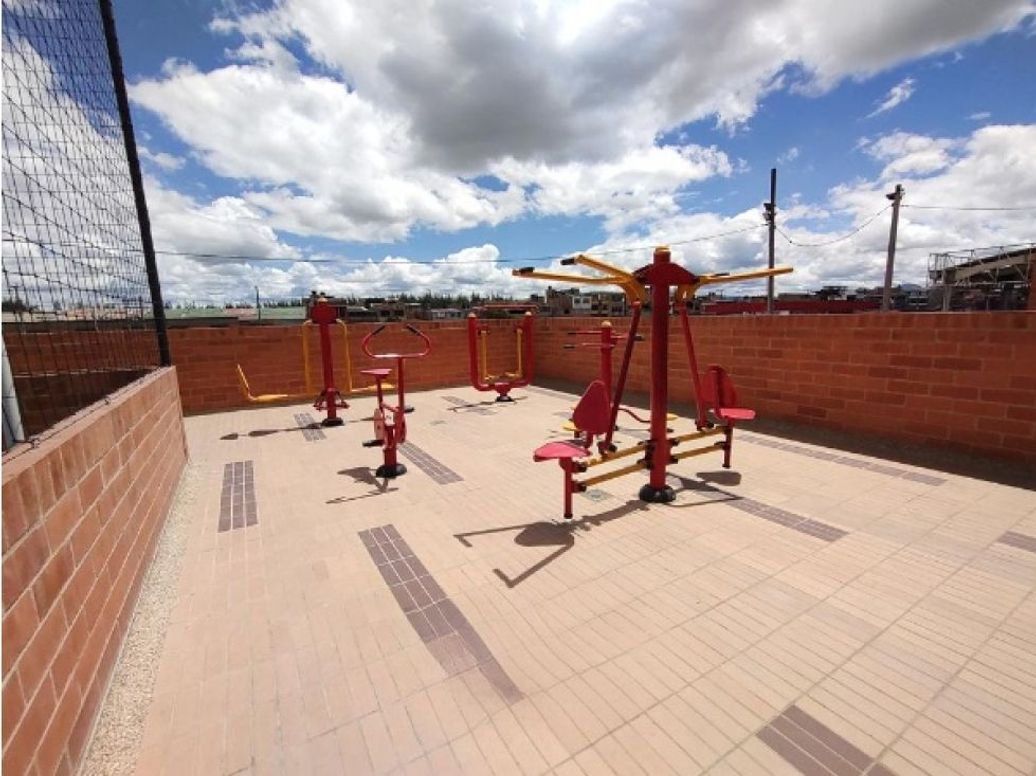 Apartamento de 3 alcobas en venta en Fontibón, Bogotá, 48 m² · foto 16 de 18