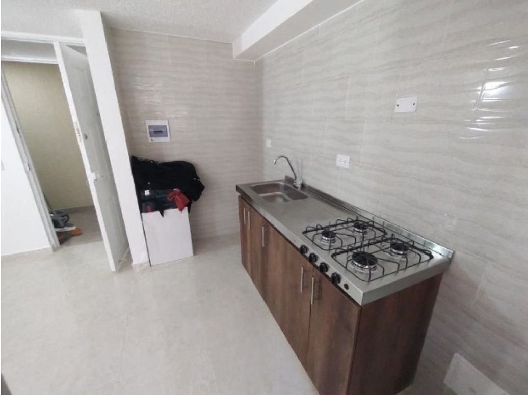 Apartamento de 3 alcobas en venta en Fontibón, Bogotá, 48 m² · foto 4 de 18
