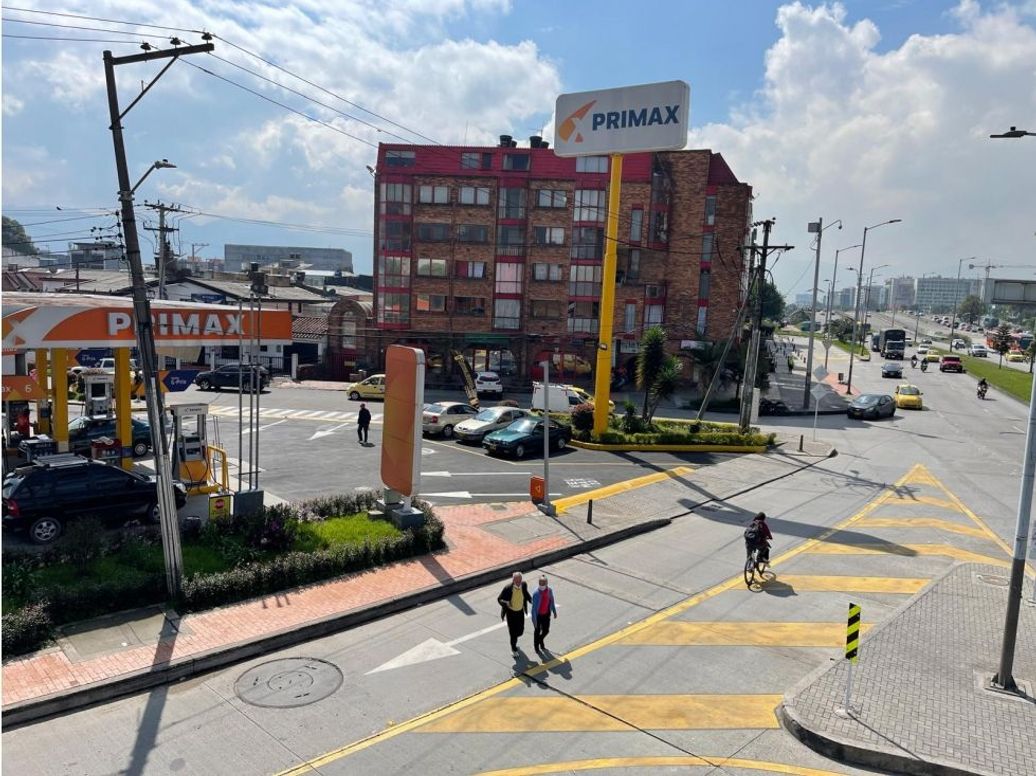 Apartamento de 3 alcobas en venta en Normandía, Bogotá, 77 m² · foto 4 de 11