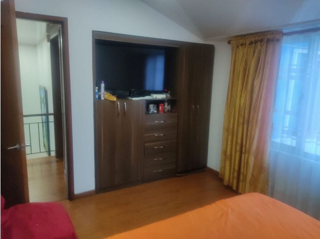 Casa de 5 alcobas en venta en Modelia, Bogotá, 351 m² · foto 12 de 20