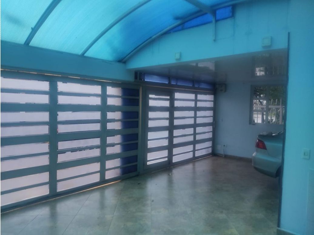 Casa de 5 alcobas en venta en Modelia, Bogotá, 351 m² · foto 4 de 20