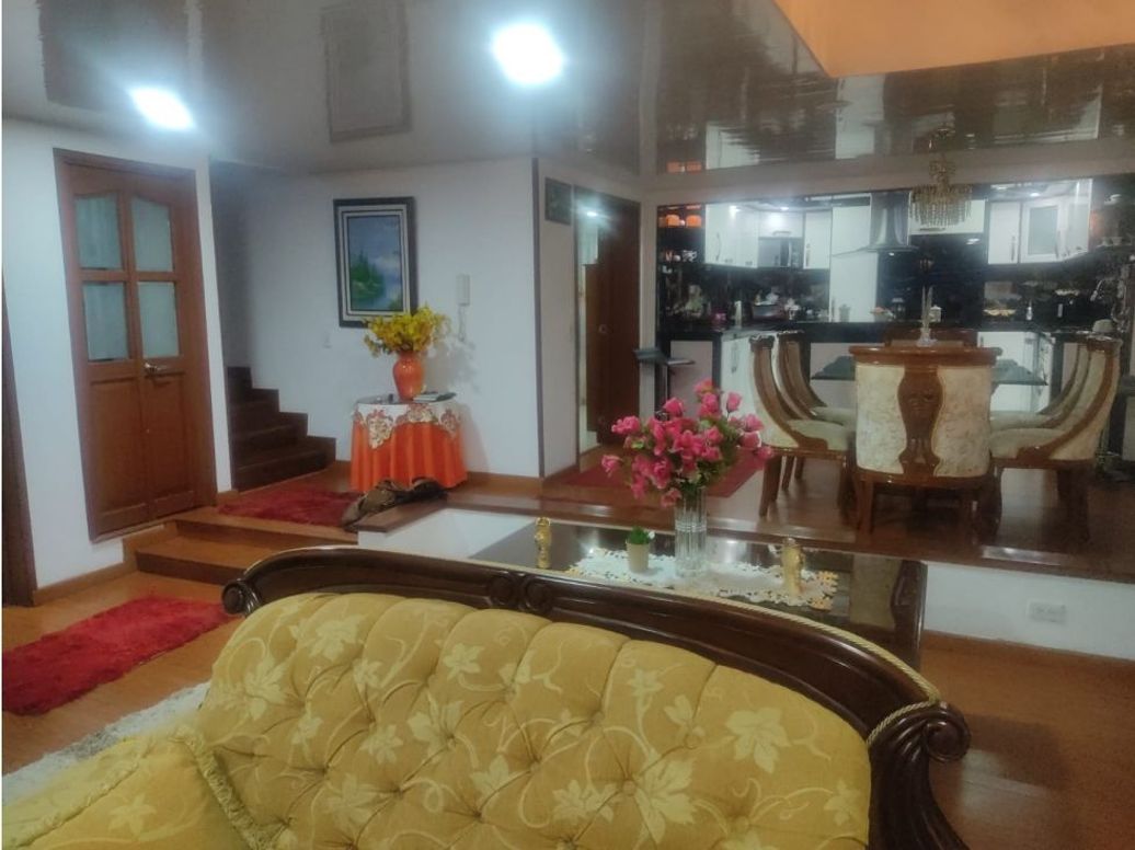 Casa de 5 alcobas en venta en Modelia, Bogotá, 351 m² · foto 17 de 20