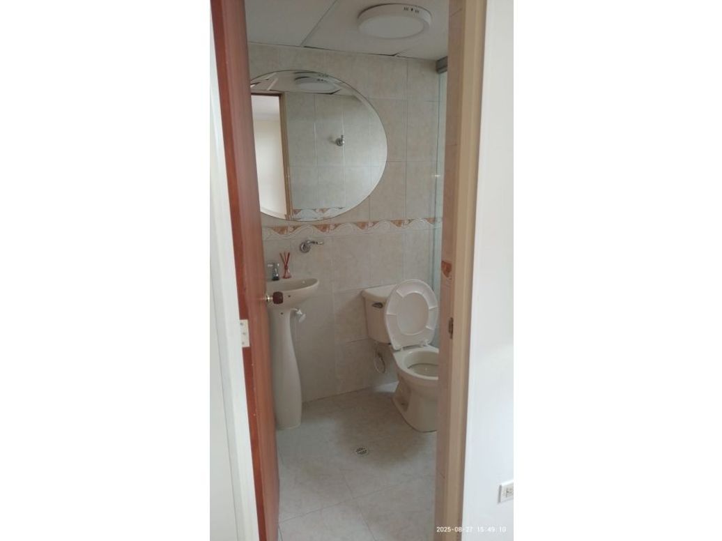Apartamento de 3 alcobas en venta en Cedritos, Bogotá, 64 m² · foto 9 de 11