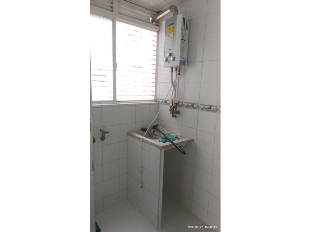 Apartamento de 3 alcobas en venta en Cedritos, Bogotá, 64 m² · foto 10 de 11