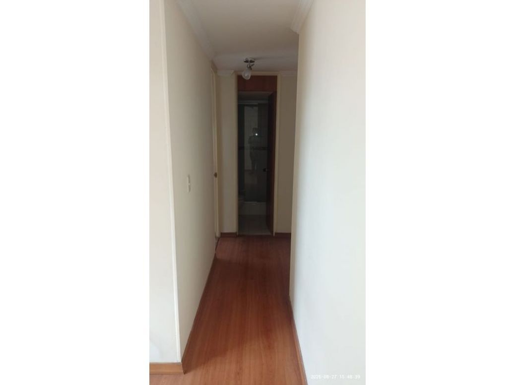 Apartamento de 3 alcobas en venta en Cedritos, Bogotá, 64 m² · foto 6 de 11