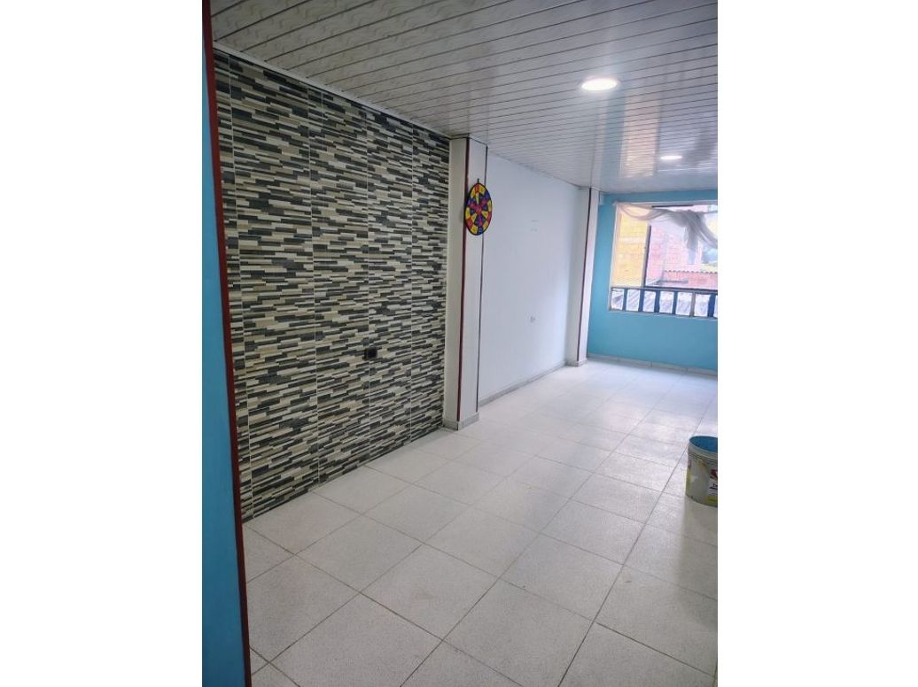 Casa de 10 alcobas en venta en San José, Bogotá, 72 m² · foto 3 de 20