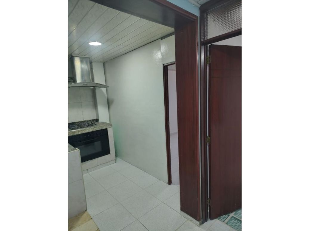 Casa de 10 alcobas en venta en San José, Bogotá, 72 m² · foto 8 de 20