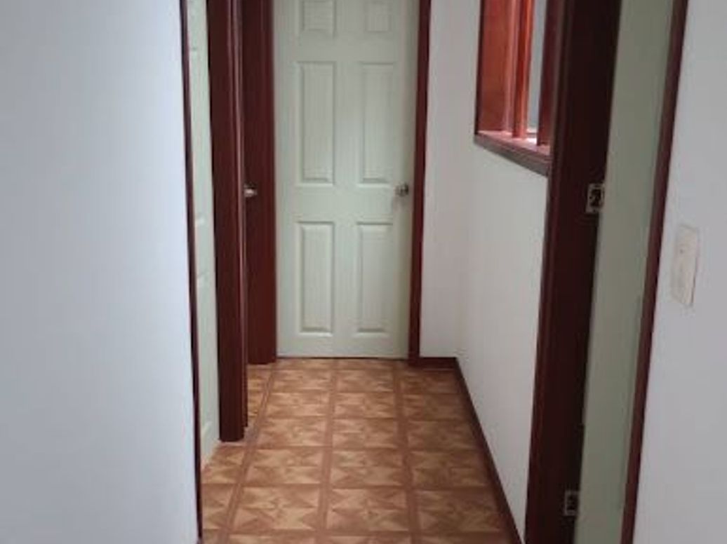 Apartamento de 3 alcobas en venta en Ciudad Kennedy Central, Bogotá, 76 m² · foto 10 de 16