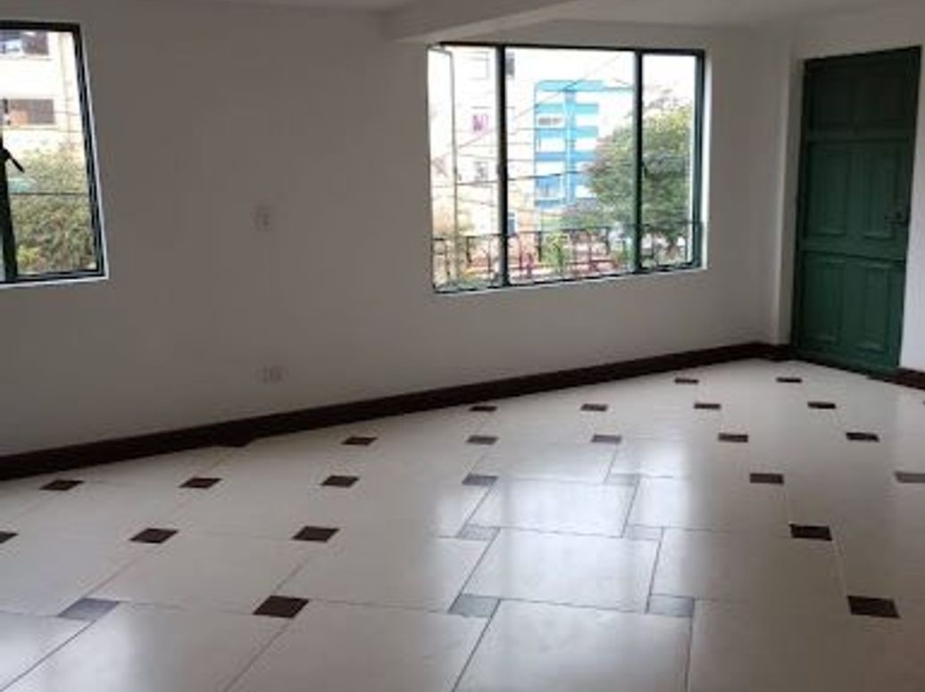 Apartamento de 3 alcobas en venta en Ciudad Kennedy Central, Bogotá, 76 m² · foto 12 de 16
