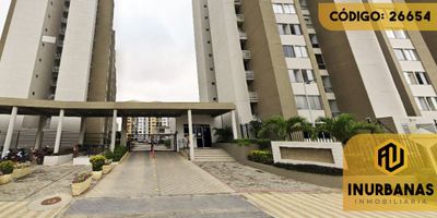 CÓDIGO INTERNO: 26654 - CANON INCLUYE ADMINISTRACIÓN. APARTAMENTO CONSTA DE 2 ALCOBAS, 1 BAÑO, BAÑO SOCIAL, SALA COMEDOR, ESTUDIO, COCINA INTEGRAL, ZONA DE ROPAS, PISO DE PORCELANATO Y LOZA DE CONCRETO. EL CONJUNTO CUENTA CON VIGILANCIA 24H, GARAJE COMUNAL, CITÓFONO, ASCENSOR, PARQUE INFANTIL, PISCINA, SALÓN DE REUNIONES, ZONA BBQ Y CANCHA DE FÚTBOL. SE ENCUENTRA UBICADO CERCA DE VÍAS PRINCIPALES, PARQUES, COLEGIOS, UNIVERSIDADES, SUPERMERCADOS, TRANSPORTE PÚBLICO E IGLESIAS.