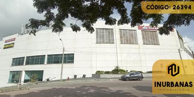 CÓDIGO INTERNO: 26394 - OFICINA AMOBLADA SE ENTREGA CON 13 PUESTOS DE TRABAJO, SALA DE JUNTAS Y OFICINA GERENCIAL. CONSTA DE PISO DE CERÁMICA Y CIELO RASO DRYWALL. EL CENTRO COMERCIAL CUENTA CON VIGILANCIA 24/7, GARAJES CUBIERTOS GRATUITOS, PLAZOLETA DE COMIDAS, OLÍMPICA, SALAS DE BELLEZA, GIMNASIO BODYTECH. SE ENCUENTRA UBICADO CERCA DE VÍAS PRINCIPALES, PARQUES, COLEGIOS, UNIVERSIDADES, SUPERMERCADOS, TRANSPORTE PÚBLICO E IGLESIAS.