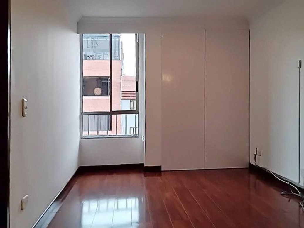 Apartamento de 3 alcobas en venta en Escuela De Infantería, Bogotá, 170 m² · foto 14 de 18