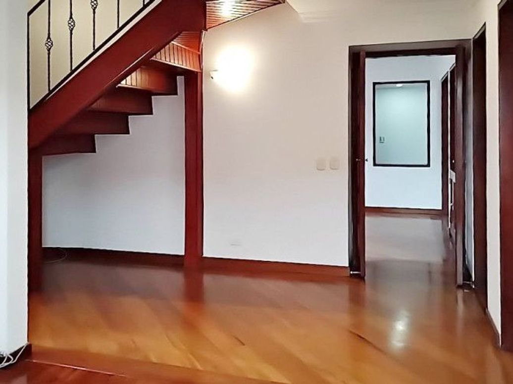 Apartamento de 3 alcobas en venta en Escuela De Infantería, Bogotá, 170 m² · foto 15 de 18