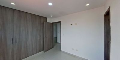 apartamento ubicado estratégicamente cerca a parques para recrear a tus hijos y mascotas, fácil para tomar transporte publico, cerca a supermercados, 
que esperas decídete pronto y quédate con este lindo apartamento de 3 habitaciones