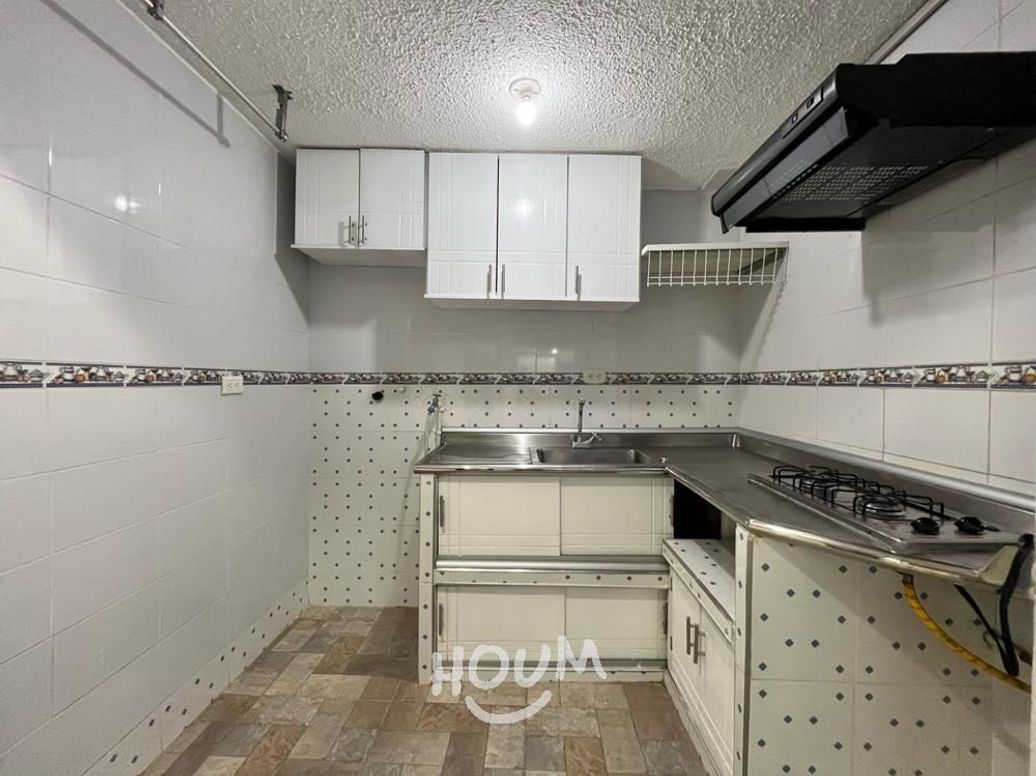 Casa de 6 alcobas en venta en Rincon Santo, Bogotá, 231 m² · foto 4 de 20