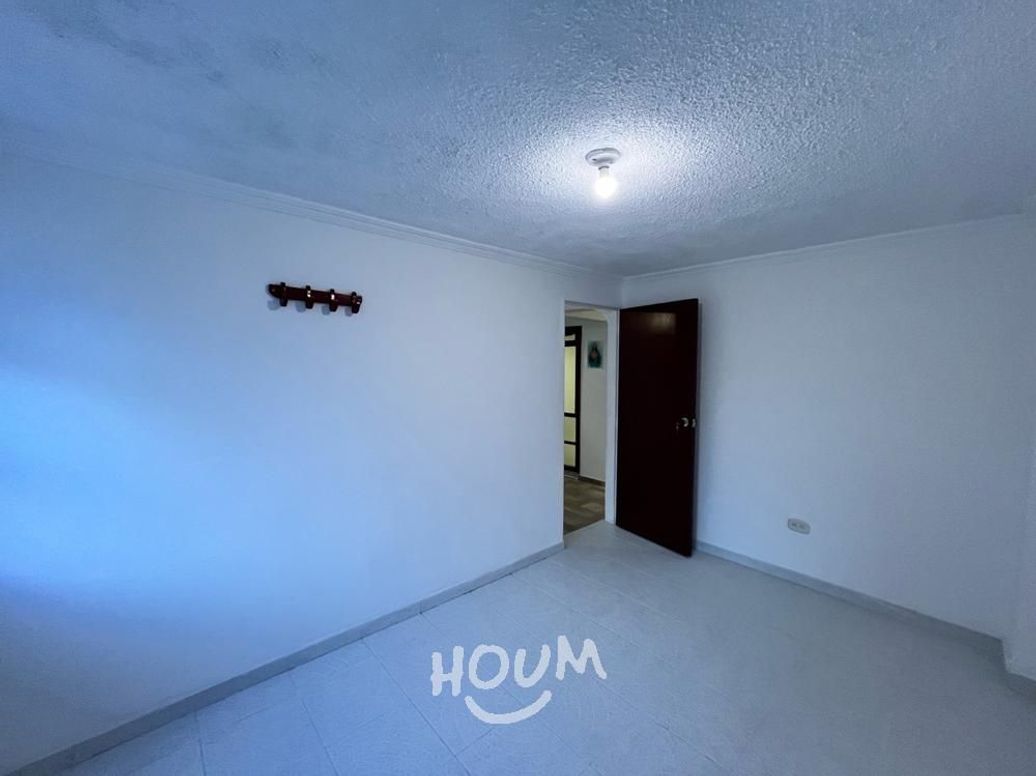 Casa de 6 alcobas en venta en Rincon Santo, Bogotá, 231 m² · foto 13 de 20