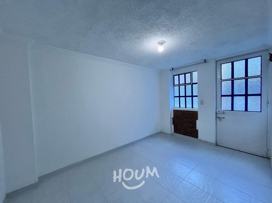 Casa de 6 alcobas en venta en Rincon Santo, Bogotá, 231 m² · foto 14 de 20