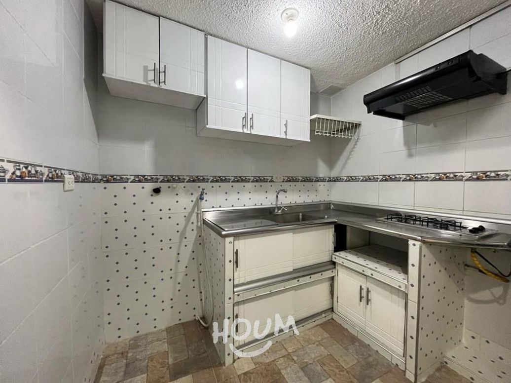 Casa de 6 alcobas en venta en Rincon Santo, Bogotá, 231 m² · foto 16 de 20