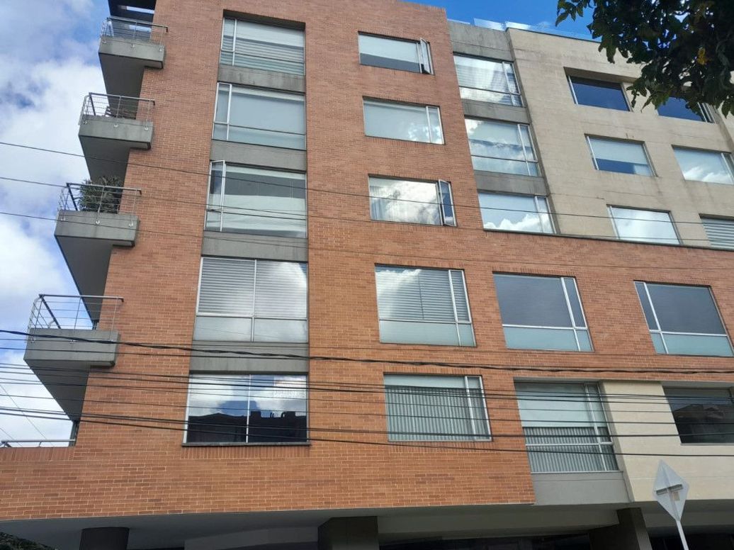 Apartamento de 4 alcobas en venta en Molinos Norte, Bogotá, 138 m² · foto 2 de 20