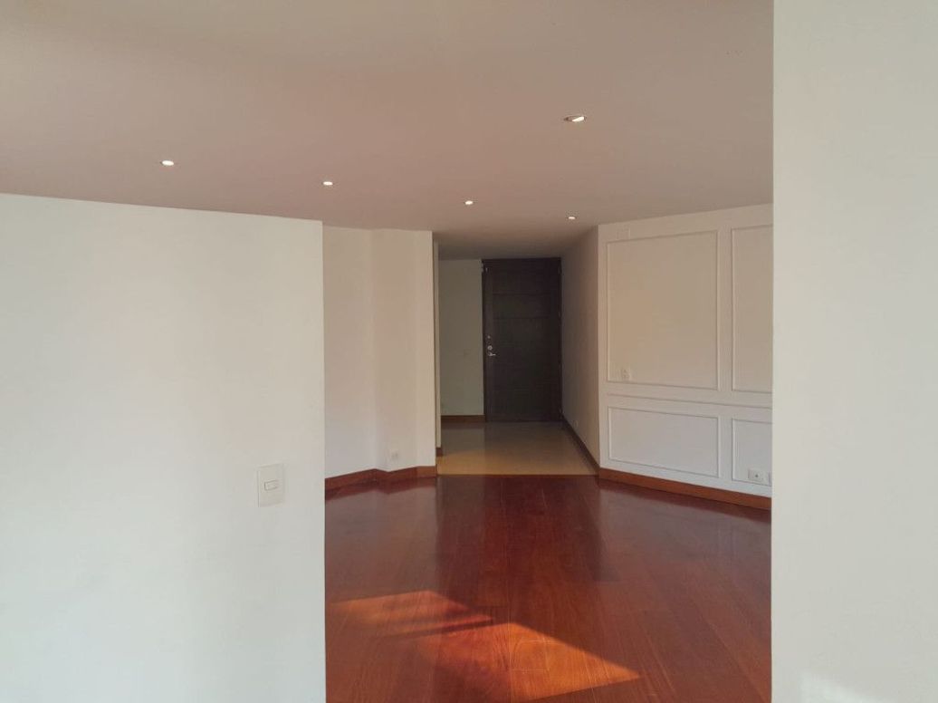 Apartamento de 4 alcobas en venta en Molinos Norte, Bogotá, 138 m² · foto 4 de 20