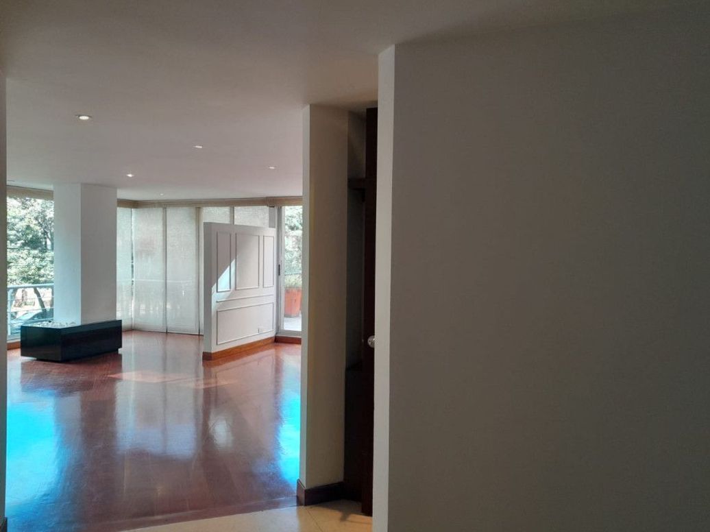 Apartamento de 4 alcobas en venta en Molinos Norte, Bogotá, 138 m² · foto 8 de 20