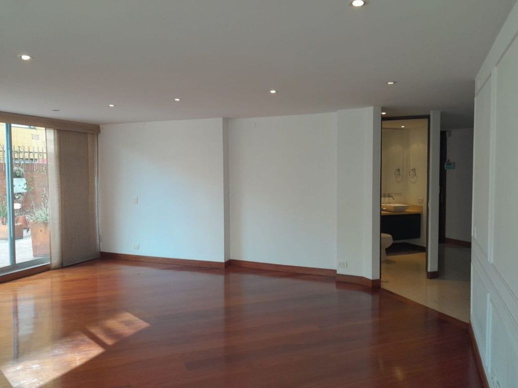 Apartamento de 4 alcobas en venta en Molinos Norte, Bogotá, 138 m² · foto 9 de 20