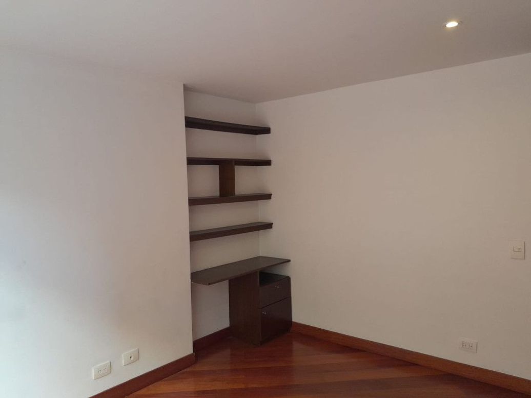 Apartamento de 4 alcobas en venta en Molinos Norte, Bogotá, 138 m² · foto 18 de 20