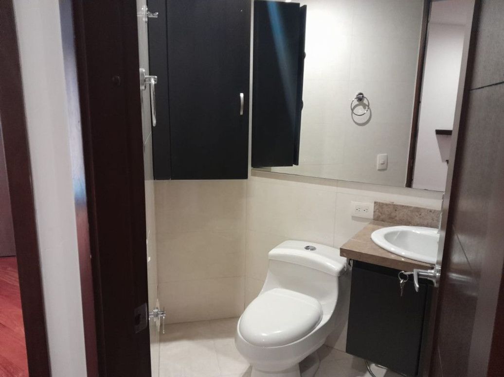 Apartamento de 4 alcobas en venta en Molinos Norte, Bogotá, 138 m² · foto 16 de 20