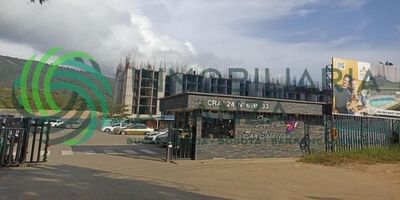 Apartamento en el Conjunto San Sebastián.   Segundo piso de 60 m2 distribuidos en:  tres habitaciones con closet, dos baños, cocina semi-integral, balcón, sin ascensor. El conjunto cuanta con zona social; piscina, cancha, juegos para niños, vigilancia 24 horas, agende su cita Cel 3134827828