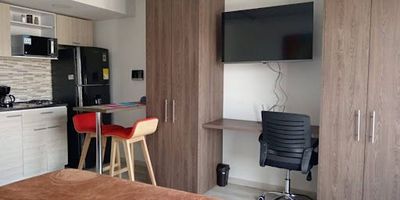 Apartaestudio ,tipo loft, completamente amoblado , con muy buenos acabados  ,zona de universidades  ,oficinas ,sector seguro ,central .