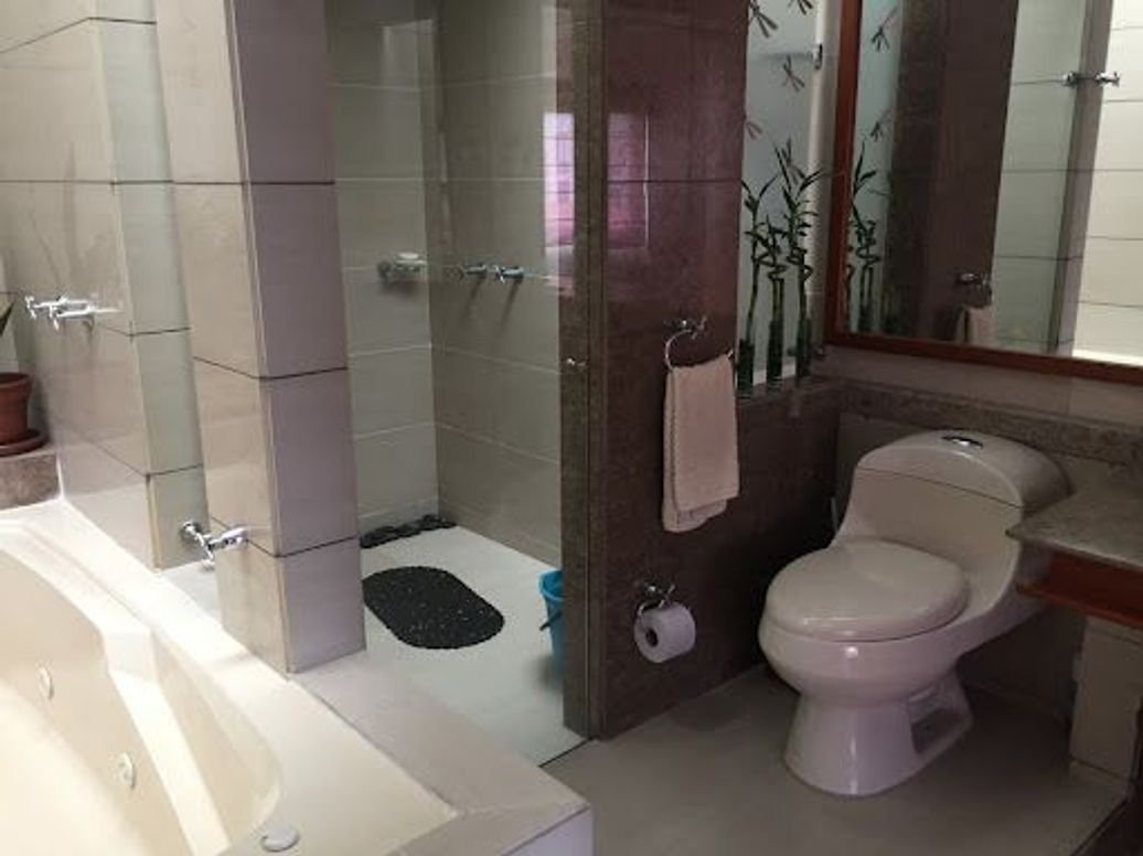 Apartamento de 3 alcobas en venta en Colina Campestre, Bogotá, 216 m² · foto 17 de 19