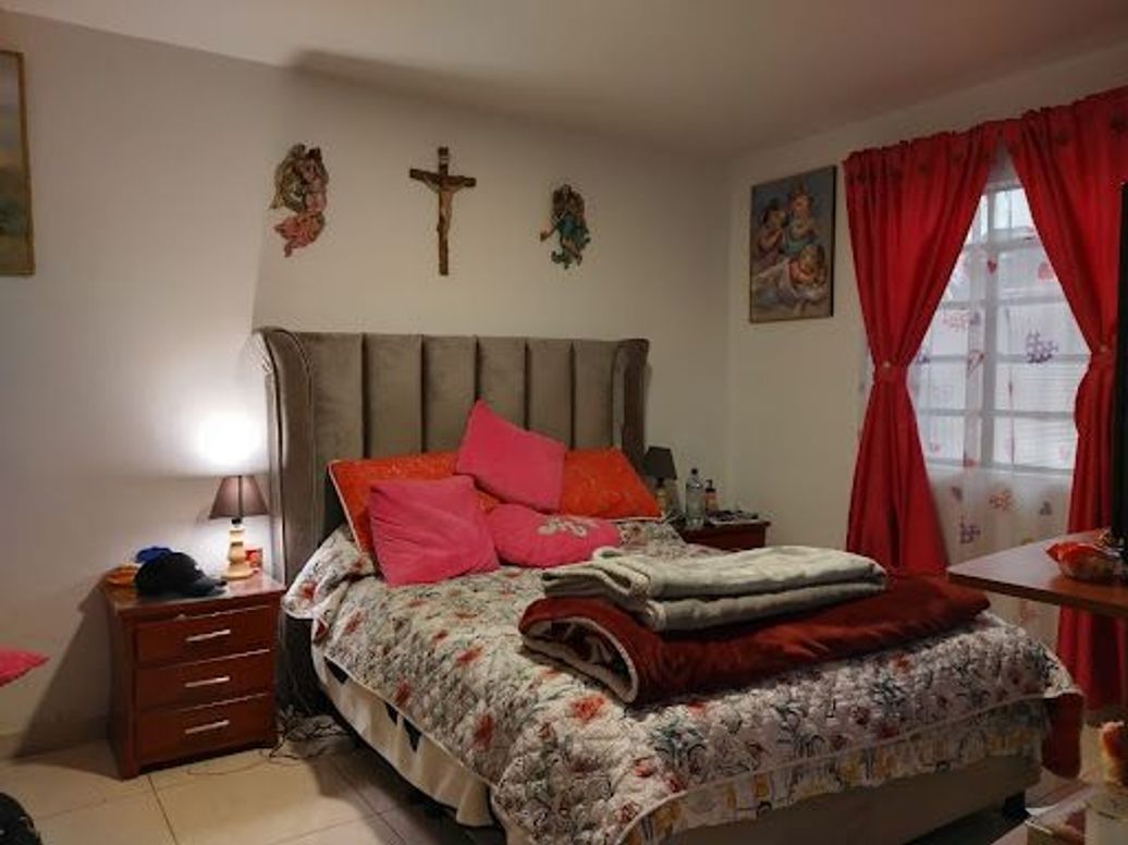 Casa de 6 alcobas en venta en Santa Rita, Bogotá, 250 m² · foto 5 de 16